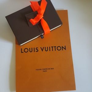 💕Louis Vuitton Gift Bag and Box💕
